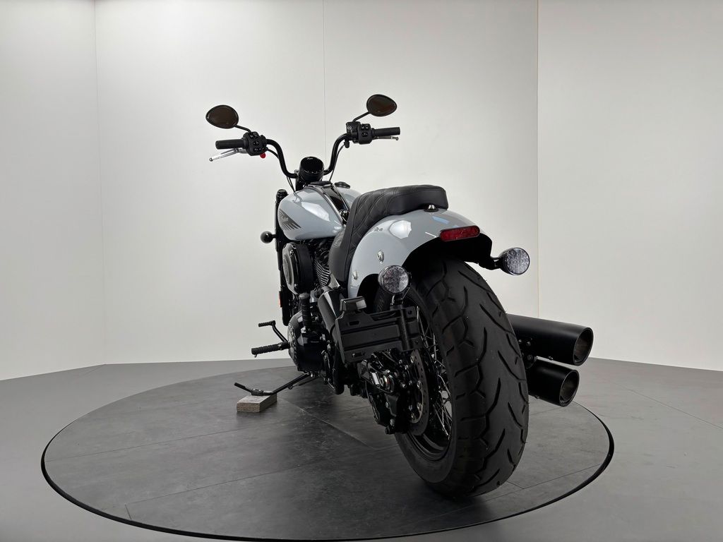 Fahrzeugabbildung Indian CHIEF BOBBER DARK HORSE *JEKILL & HYDE*