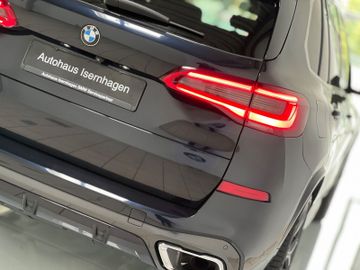 Fahrzeugabbildung BMW X5 xD30d M Sport Laser HUD Kamera Panorama H/K