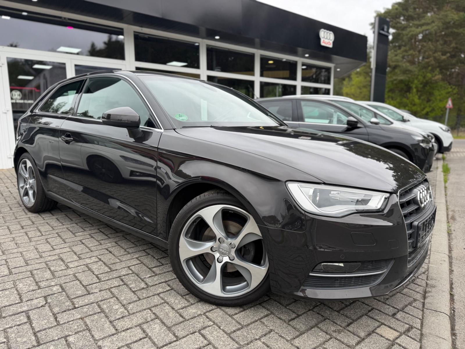 Audi A3 S line Sportpaket*Navi*B&O*TüvNeu*2Hand