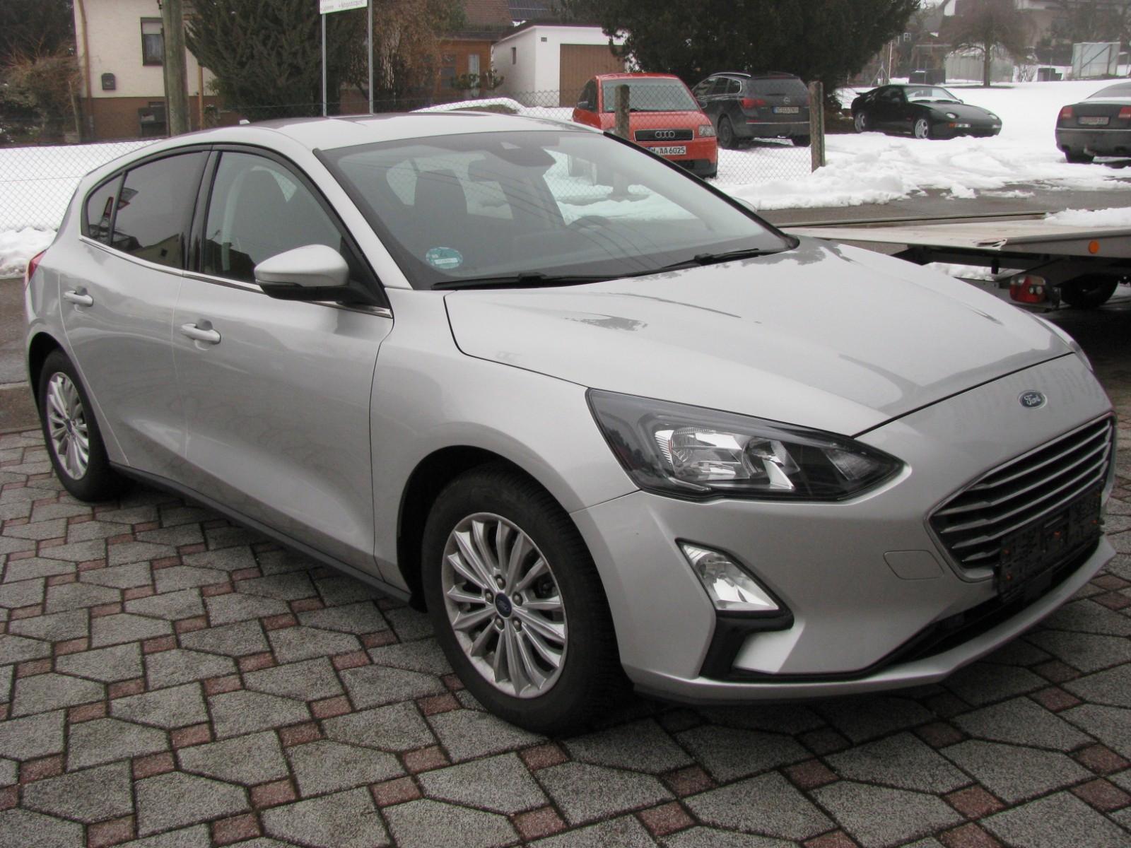 Ford Focus Automatik Titanium Kamera PDC