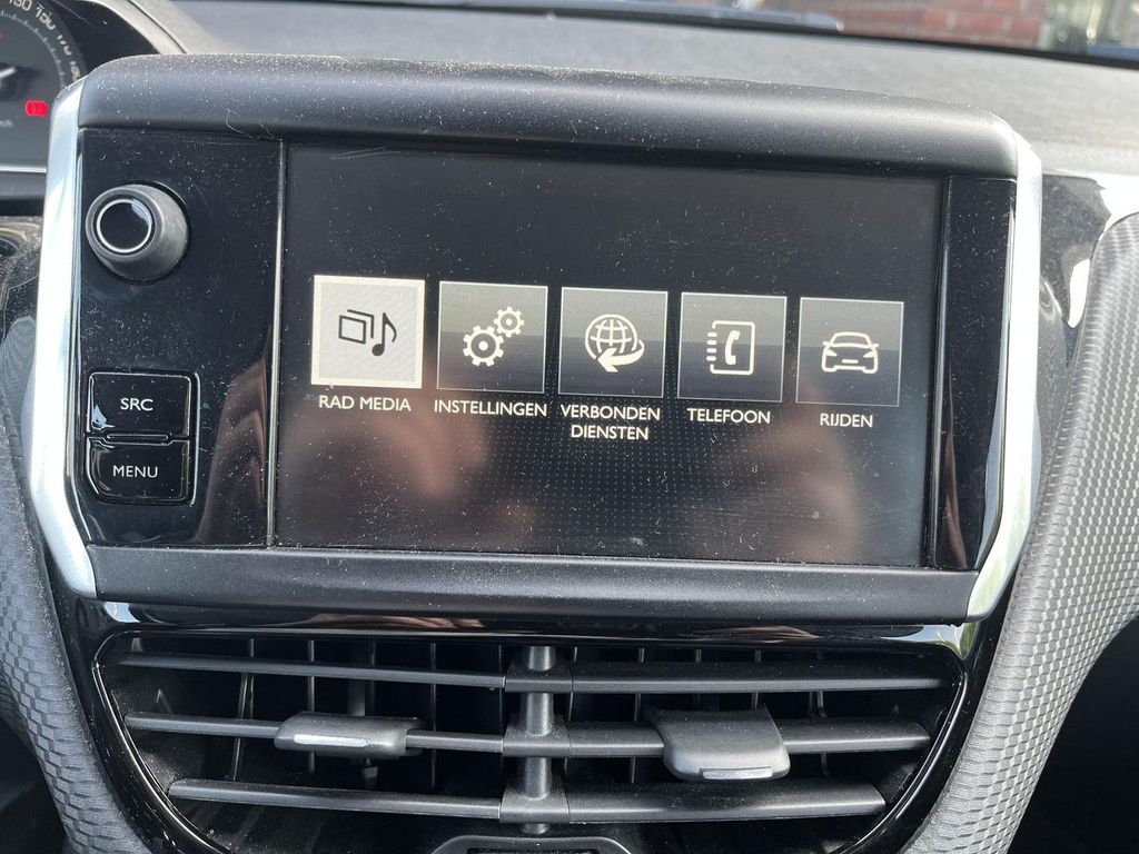 Peugeot 208 1.2 PureTech GT-line navi Händlerwartung