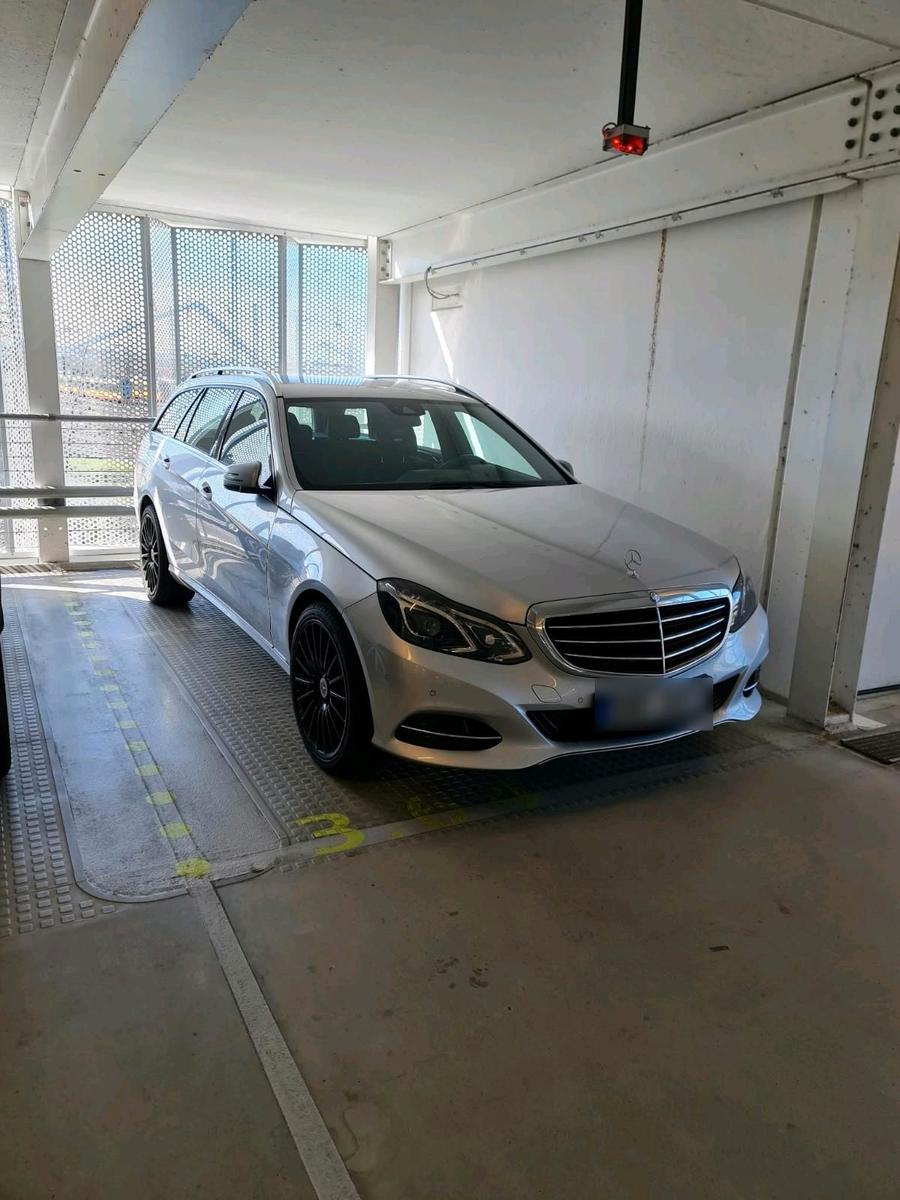 Mercedes-Benz E 220