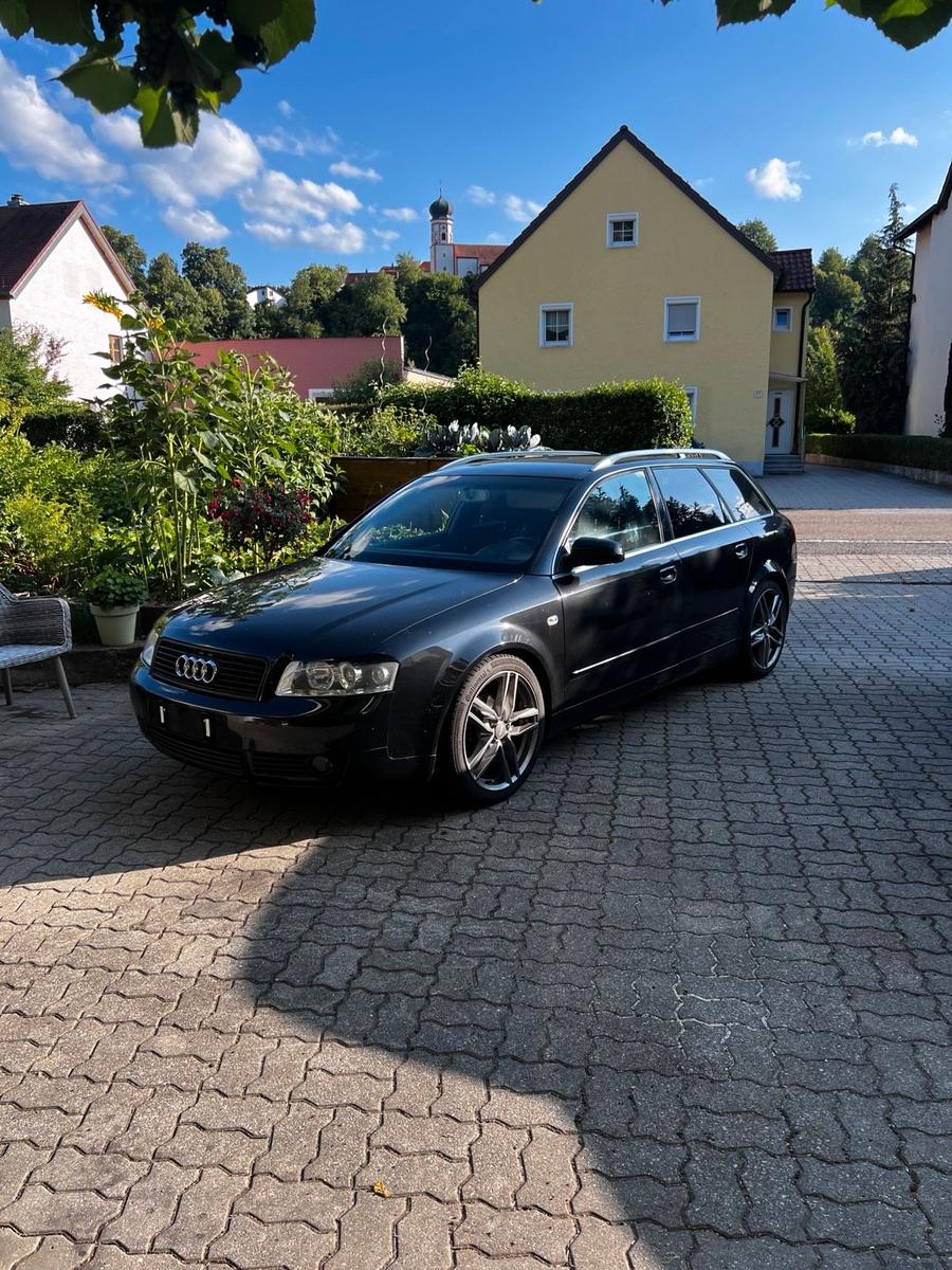 Audi A4 2004 — photo 5
