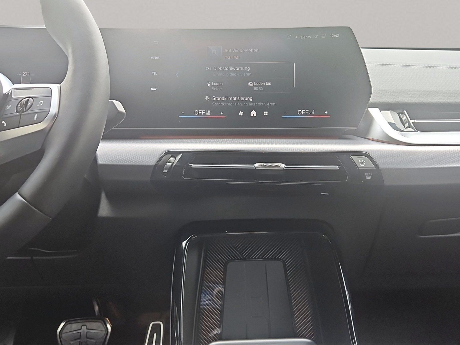 BMW iX2 - Bild 18