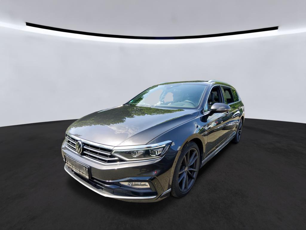 Volkswagen Passat Variant Elegance 4Motion R Line Pano H&K