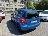 Mercedes-Benz A 170 5-türig*KLIMA*SHZ*PDC - blaue Mercedes-Benz A 170