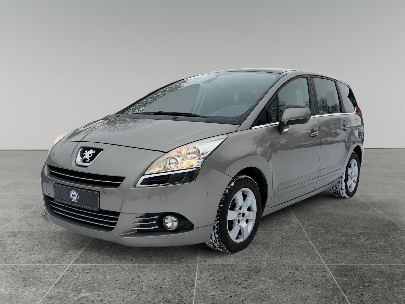 Peugeot 5008 1.6 Access 120 VTi 7Sitzer Ahk Pano