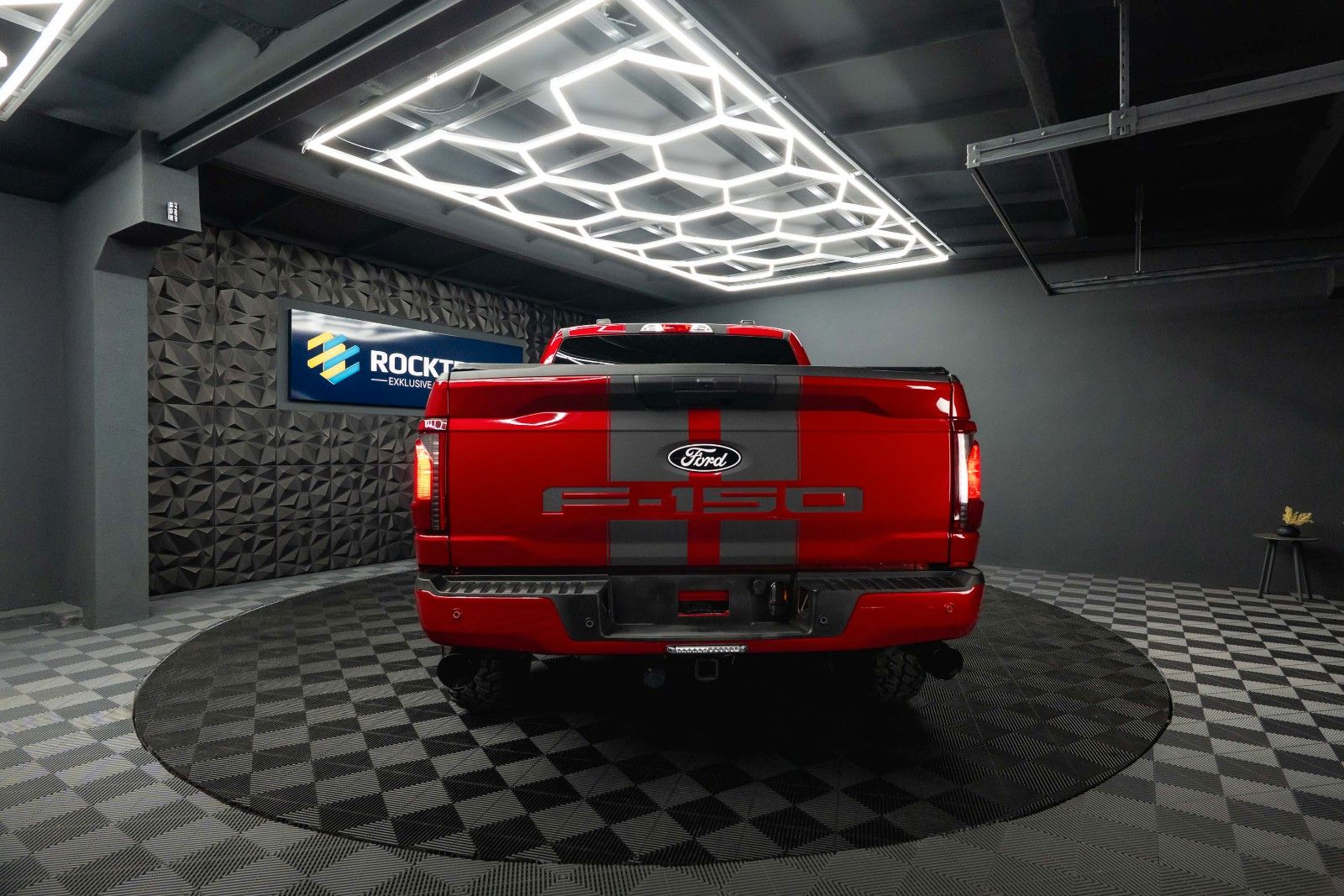 Fahrzeugabbildung Ford F150 5.0L V8 4x4 Offroad SuperCrew RAPTOR 19%