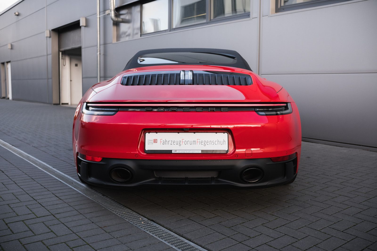 Fahrzeugabbildung Porsche 992/911 GTS 4 Cabrio-Liftsystem-Approved-360Kam.