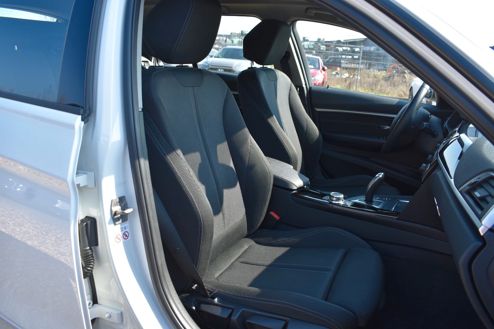 Fahrzeugabbildung BMW 320 d Touring Sport Line Automatik AHK
