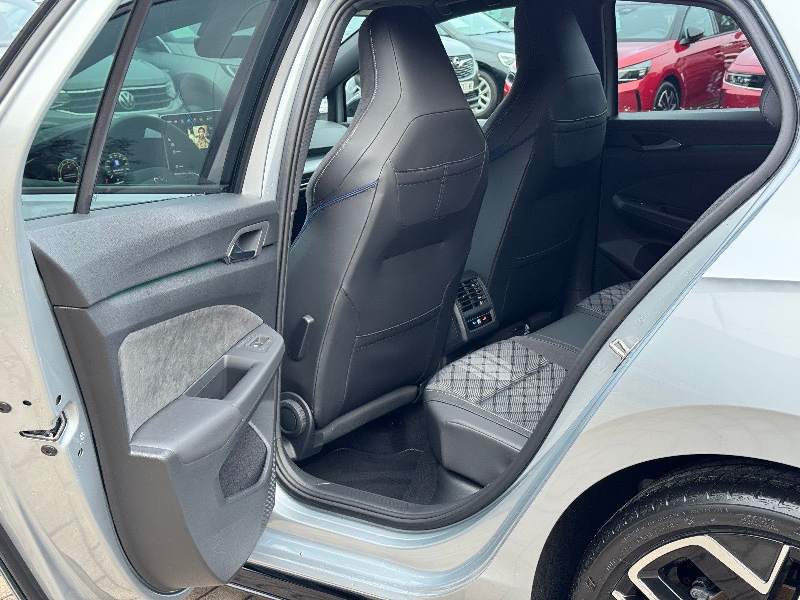 VW Golf, 2025, Benzin, 150 PS