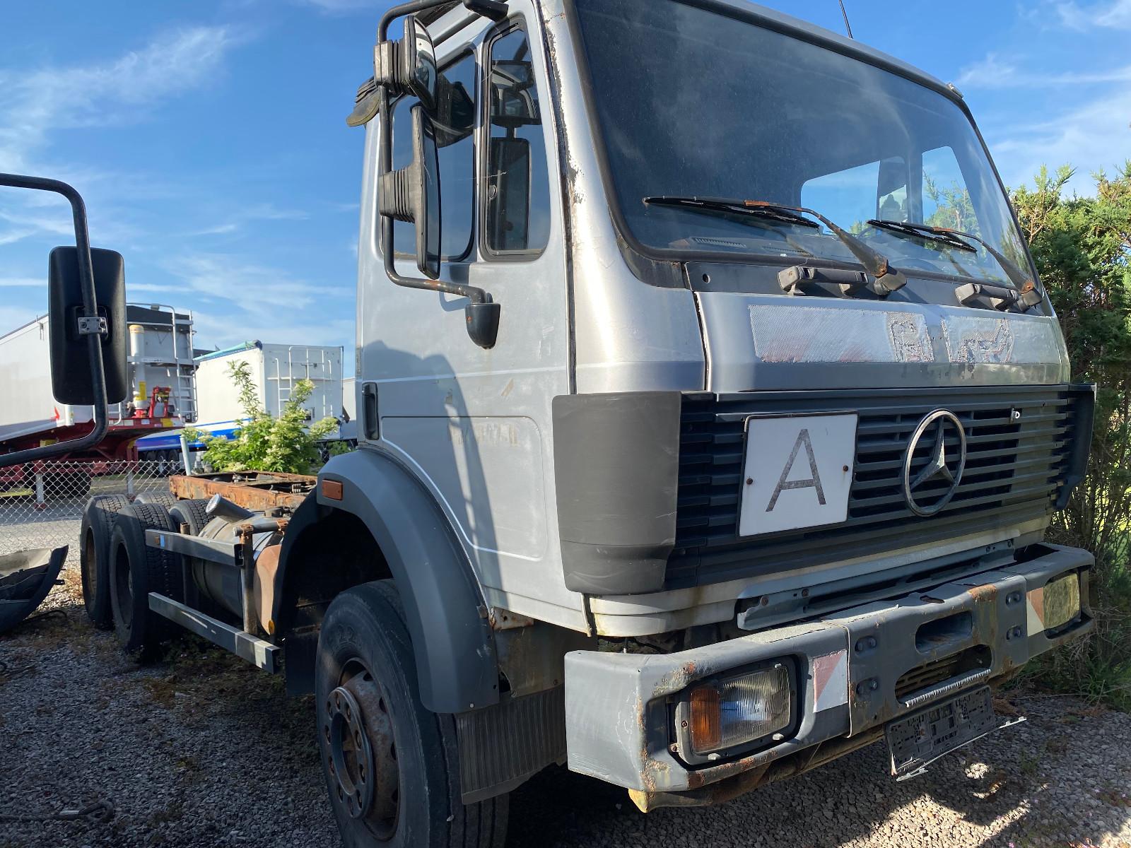 Mercedes-Benz 2635  6x4  13 T achse / Schalter