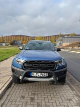 Ford Raptor - blaue Ford Raptor