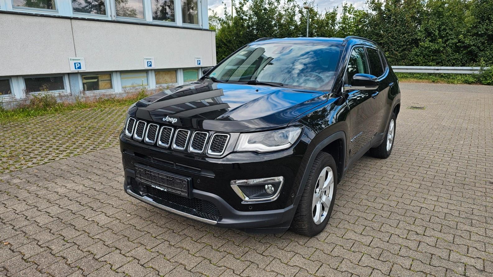 Jeep Compass Limited 4WD,Automatik,Navi