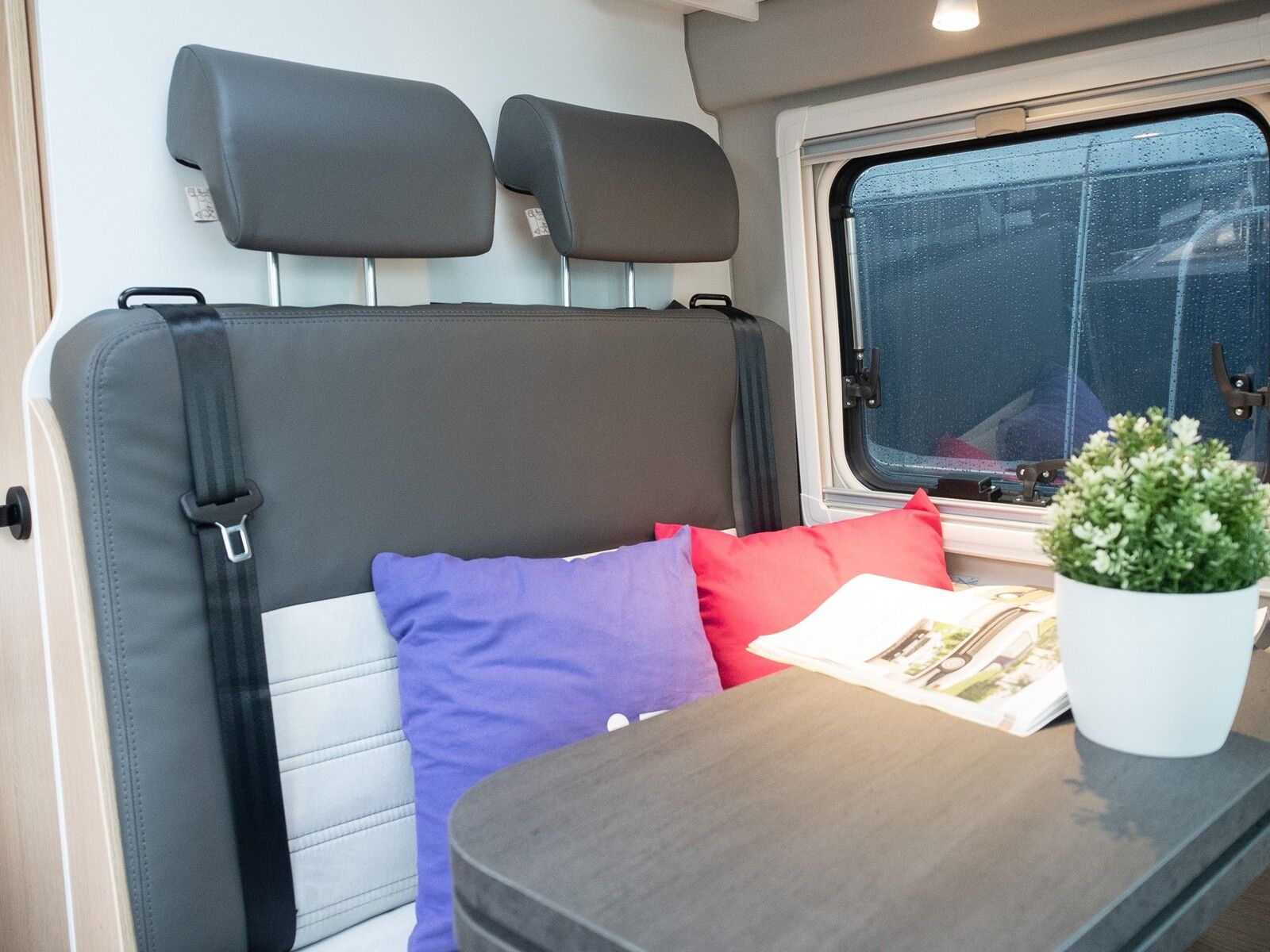 Fahrzeugabbildung Sunlight Adventure Cliff 540 Rahmenfenster, Dieselheizung