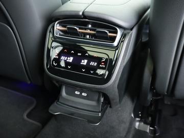 2022 Mercedes-BENZ EQE — миниатюра 24