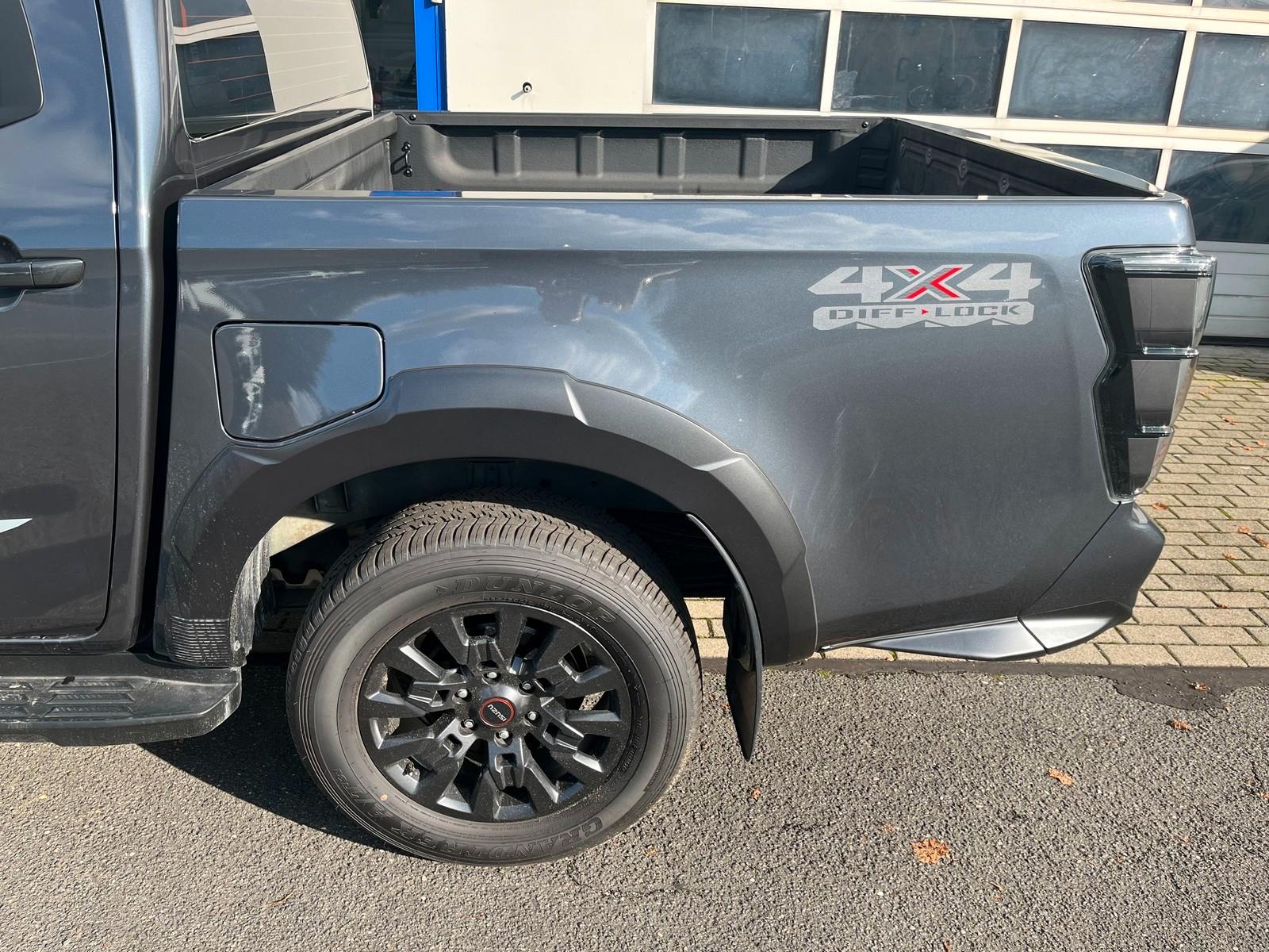 Isuzu D-Max 2,2l Double Cab V-Cross AT +SOFORT+