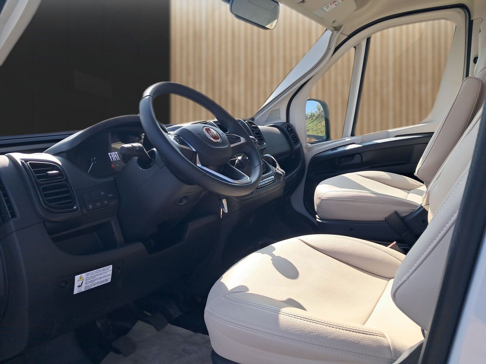 Fahrzeugabbildung Karmann Dexter DE 580 140 PS und Concept Paket
