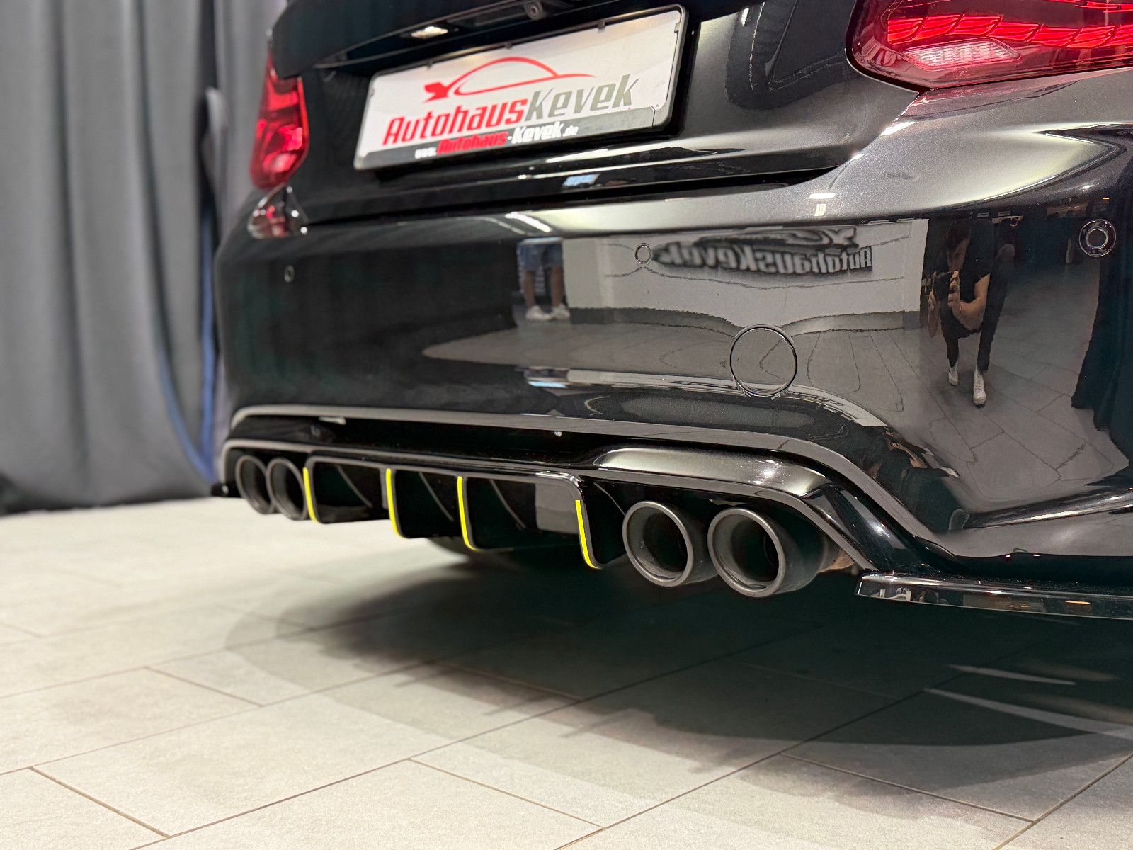 Fahrzeugabbildung BMW M2 Coupe |HJS|H/K|M-PERFORMANCE|H&R