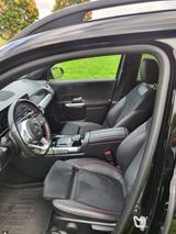 Mercedes-Benz GLB 220 D AMG Line  & Night Paket + MB 100  - scheckheftgepflegte Mercedes GLB 220