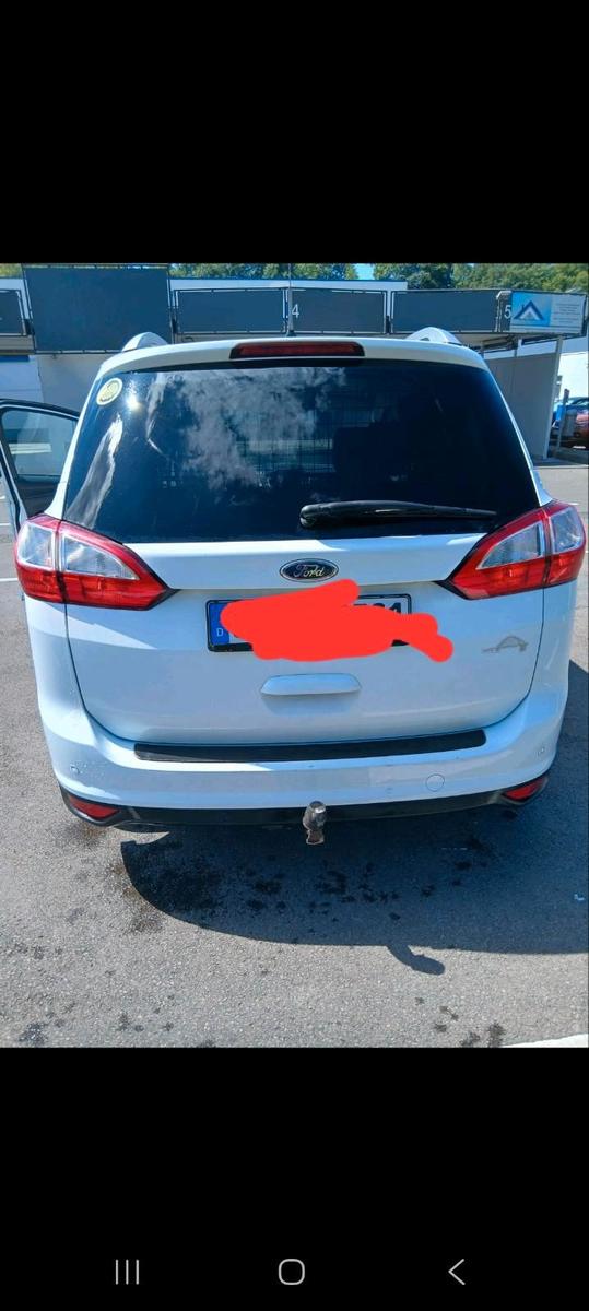 Ford Grand C-MAX 2015 — rear view