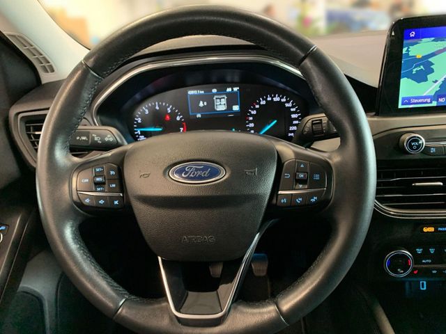 Focus Tunier 1.0 Eco Boost Titanium LED+KAMERA+N