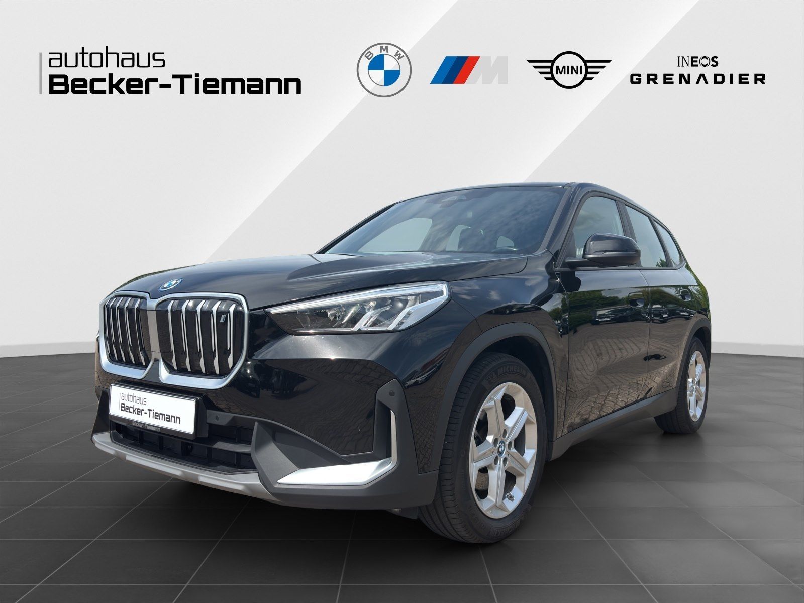 BMW iX1 xDrive30 AHK/ Driving Assistant/ Adapt. M-Fa