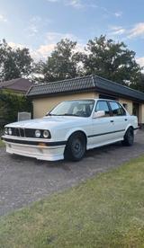 BMW E30 318is Tüv Schalter no325 - BMW 318 aus 1987: 318i