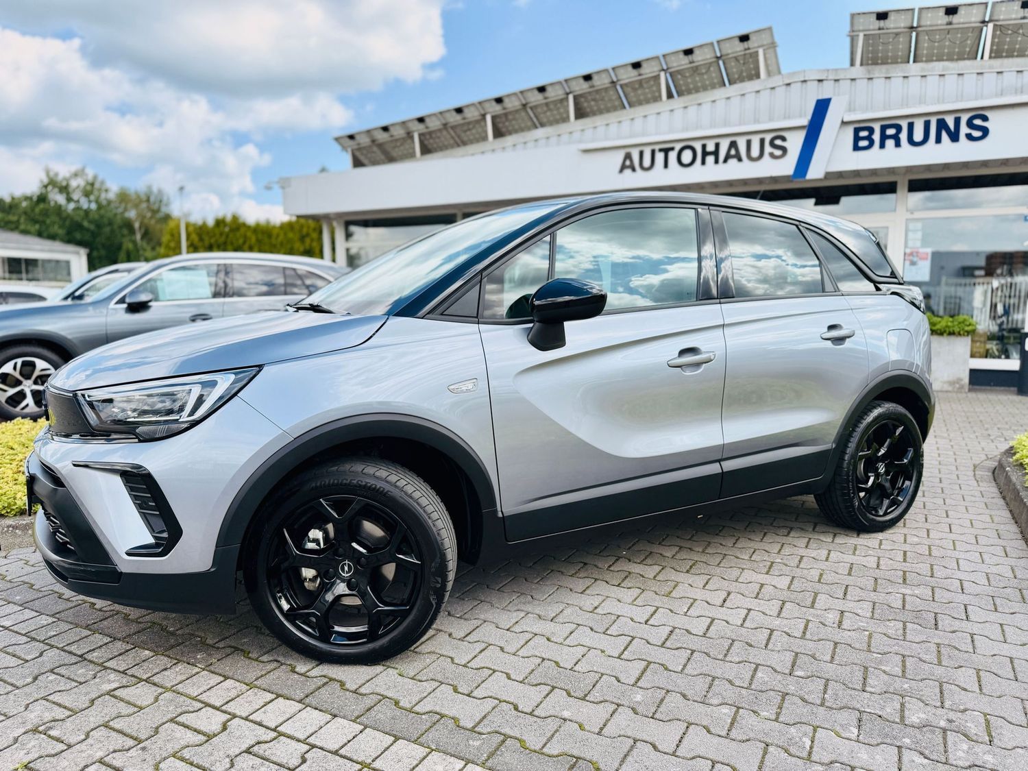 Fahrzeugabbildung Opel Crossland X 1,2 T ENJOY, Navi, ECO-LED, RFK, PTS