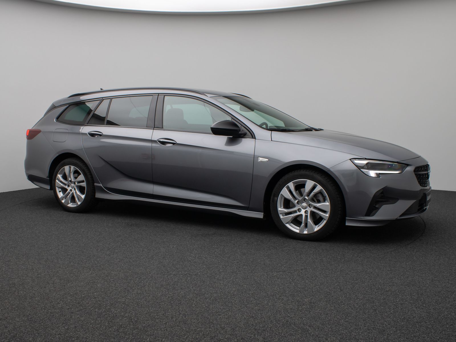 Fahrzeugabbildung Opel Insignia B Sports GSLine Plus 4x4 Kamera HUD AHK