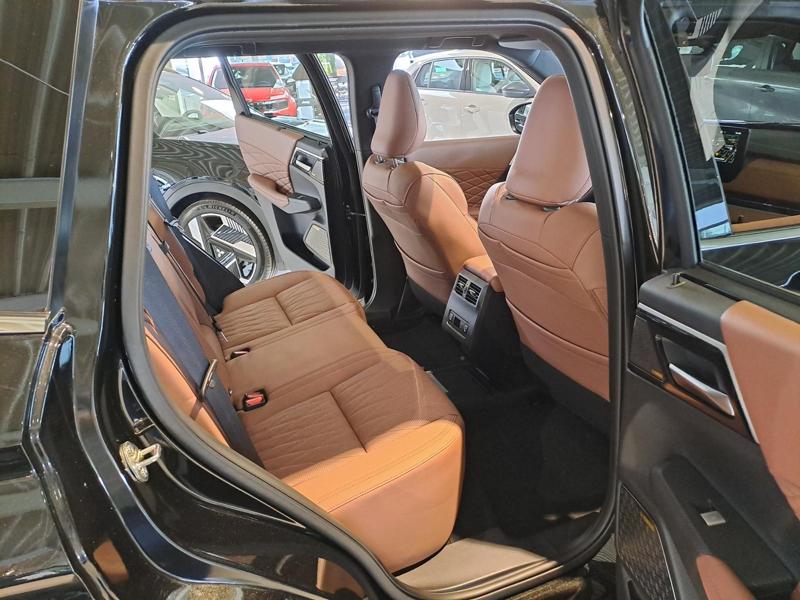 Mitsubishi Outlander 2.4 PHEV 100 kW S-AWC Top