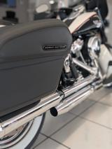 Harley-Davidson Softail Deluxe 107cui Deutsches Modell - HARLEY-DAVIDSON MODEL