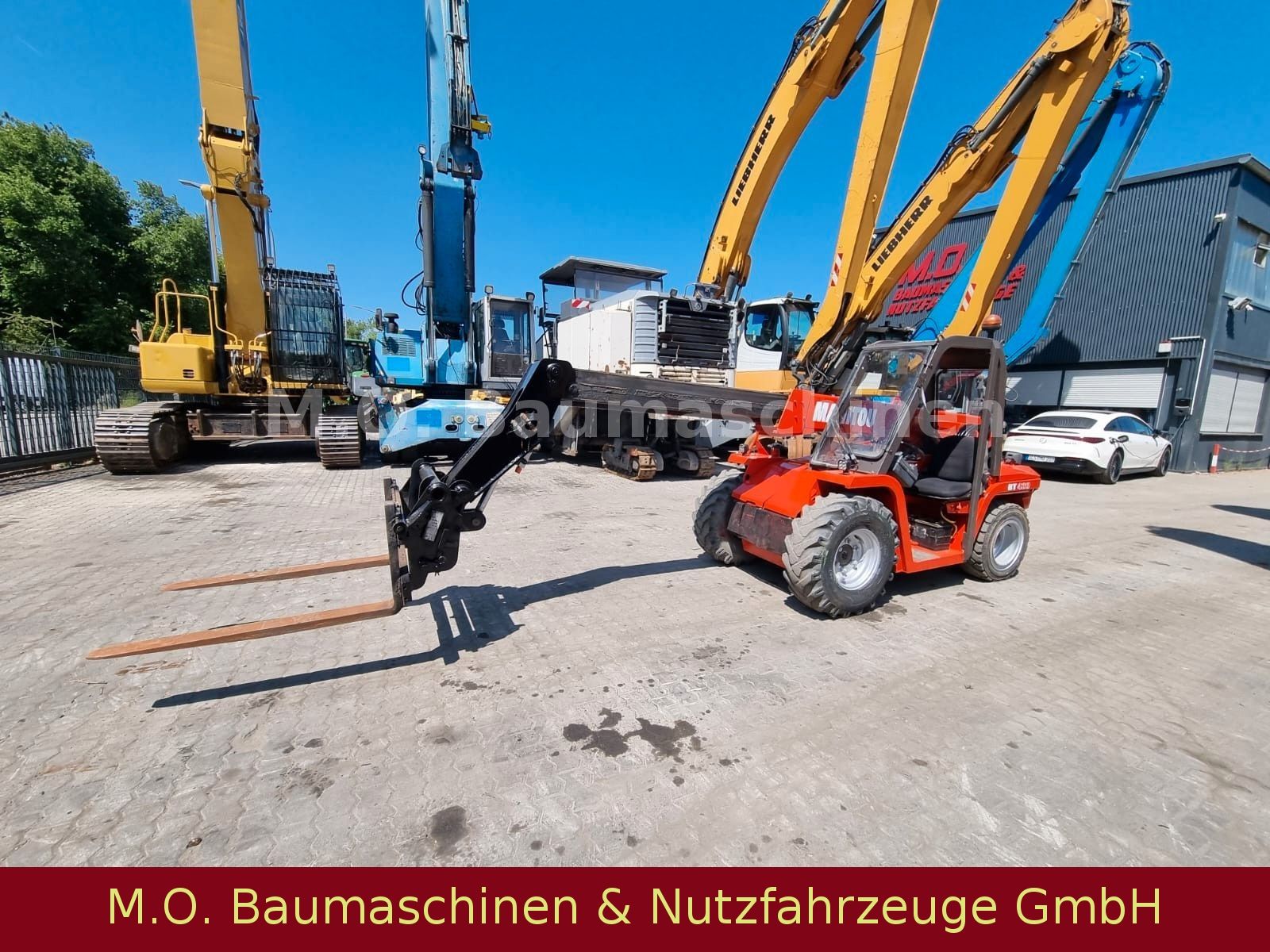 Fahrzeugabbildung Manitou BT 420 / SW /Gabel / 2 t / 4m / 4x4 /