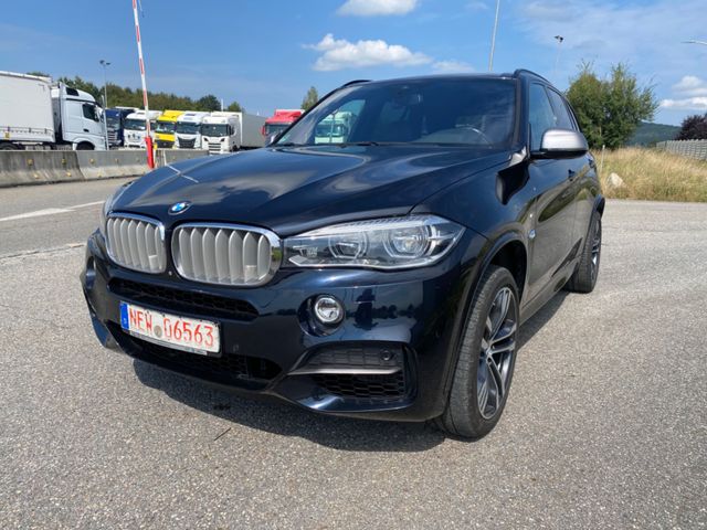 BMW X5 M50d * HEAD-UP *