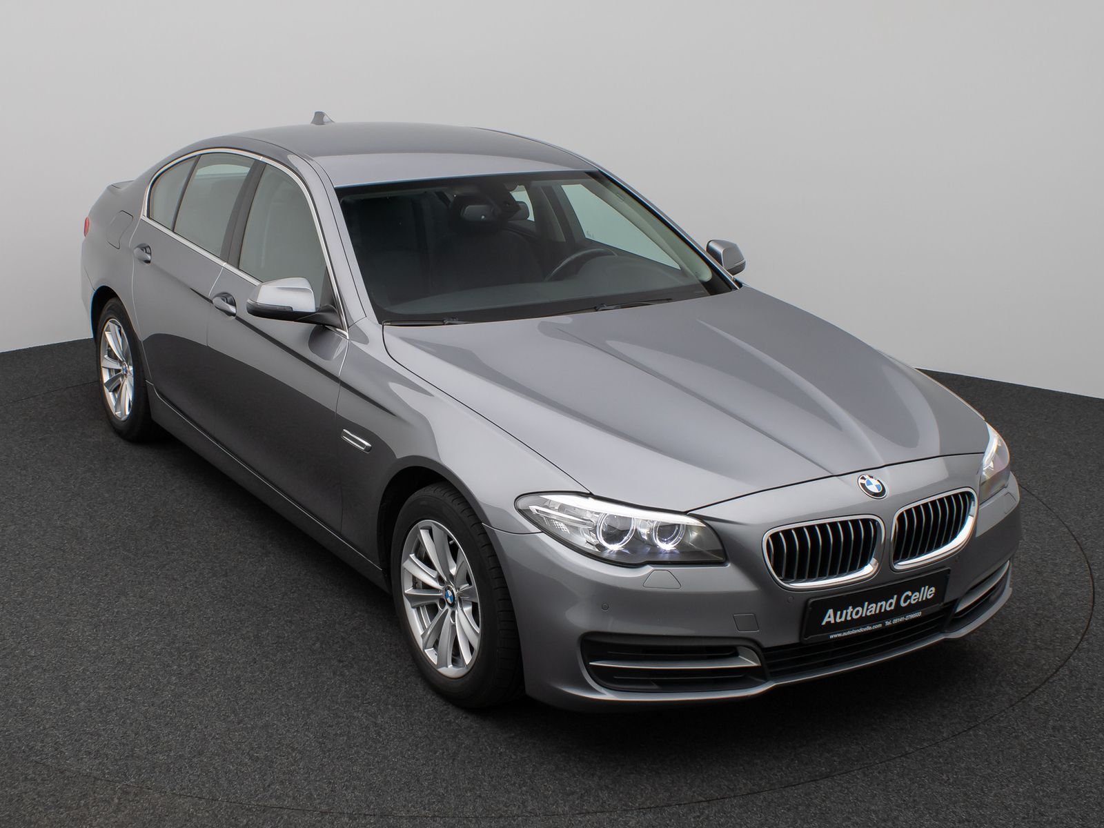 Fahrzeugabbildung BMW 520d Navi Sitzhzg Bi-Xenon PDC Tempomat