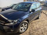 Volkswagen Tiguan 1.4 TSI BlueMotion Tech Exclusive Exc... - Volkswagen Tiguan: Exclusive