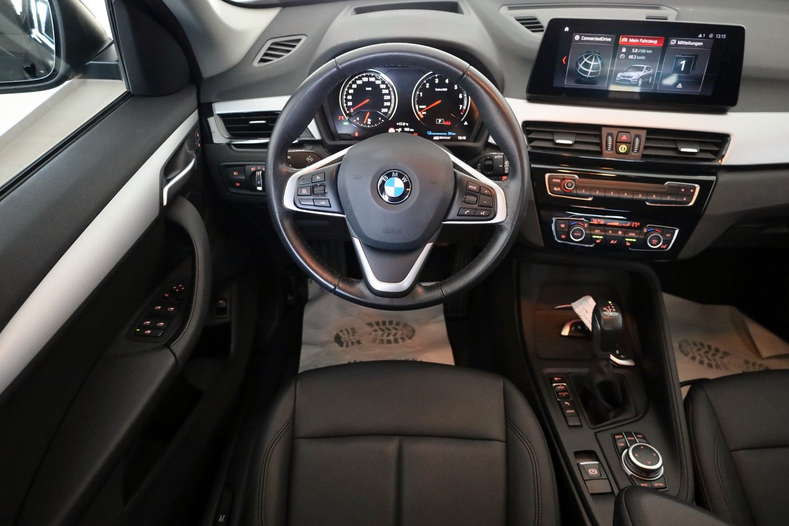 Fahrzeugabbildung BMW X1 xDrive 25e Advantage Leder,Navi,LED,Kamera,SH