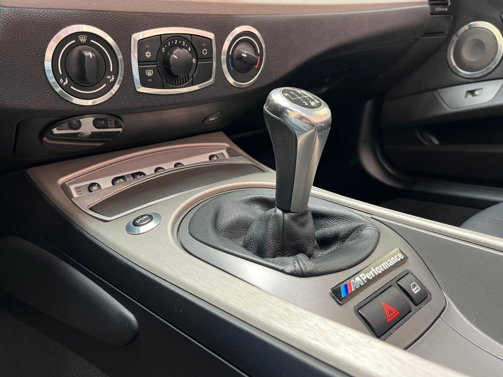 Fahrzeugabbildung BMW Z4 Roadster 3.0i*Hardtop*Leder*PDC*Xenon*Sound*