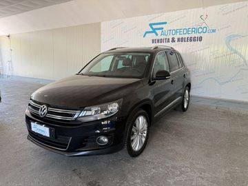 Volkswagen Tiguan - 1