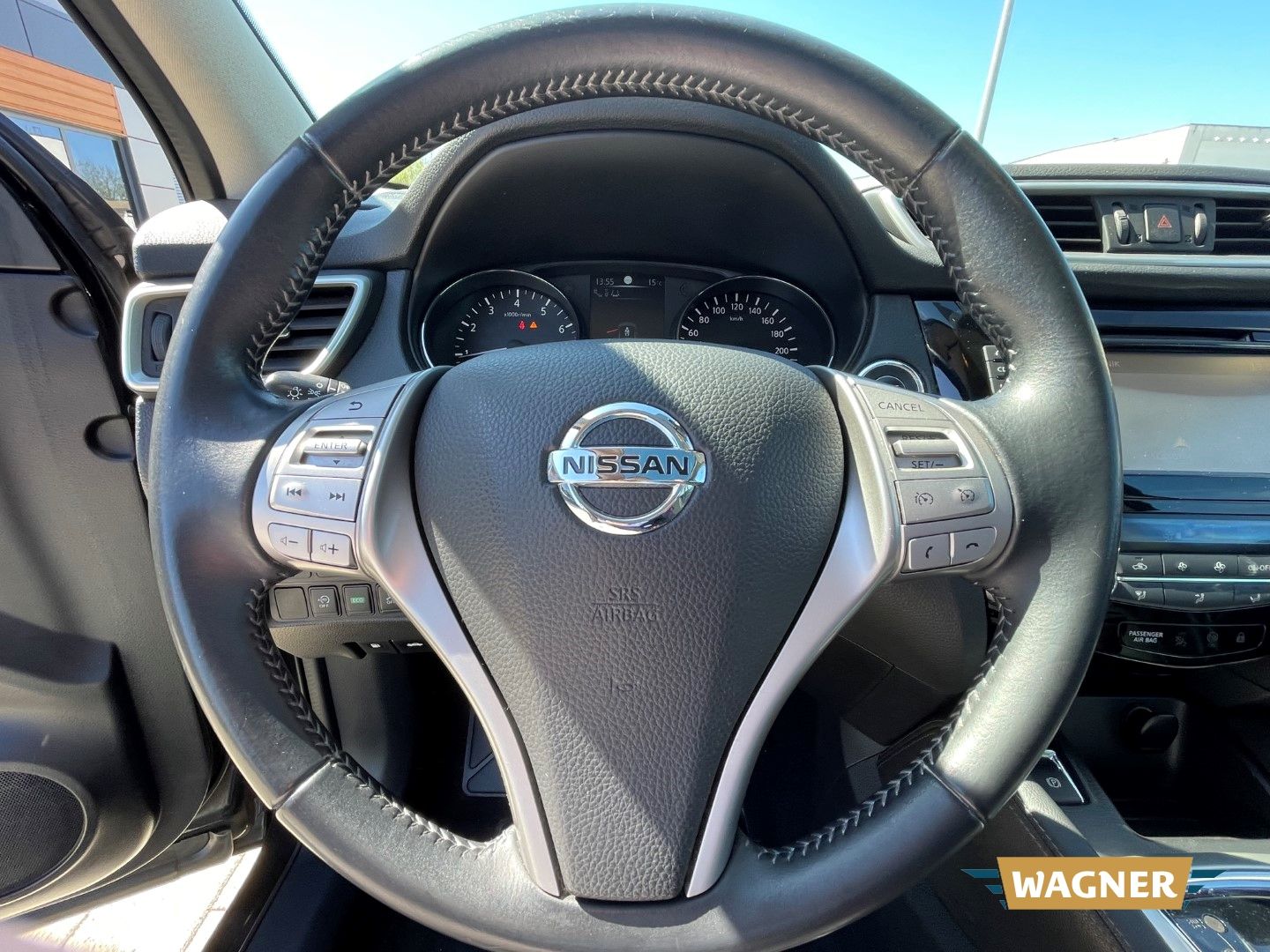Fahrzeugabbildung Nissan Qashqai N-Connecta Automatik Tempomat