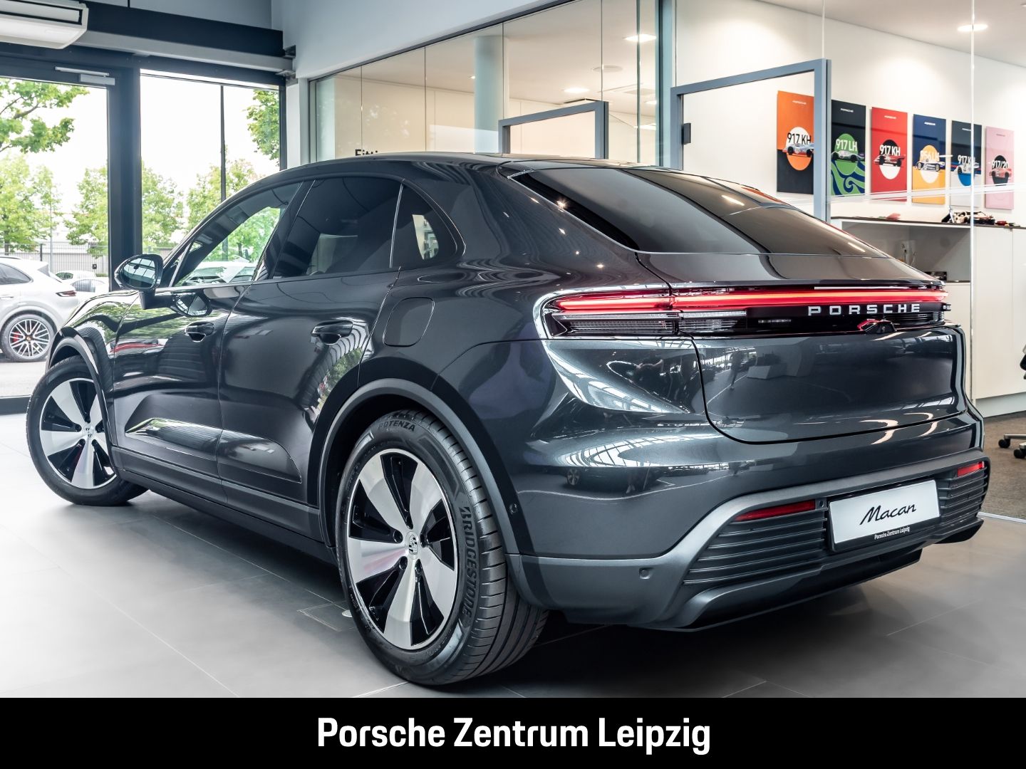 Porsche Macan Electric 4 Luft Leder Matrix AHK 360Grad imagem 3