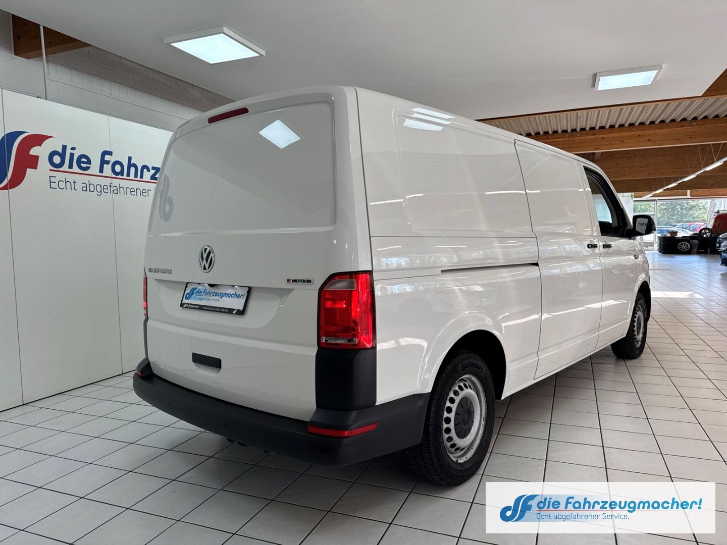 Fahrzeugabbildung Volkswagen Transporter T6 Kasten lang 4Motion StandHZG Navi