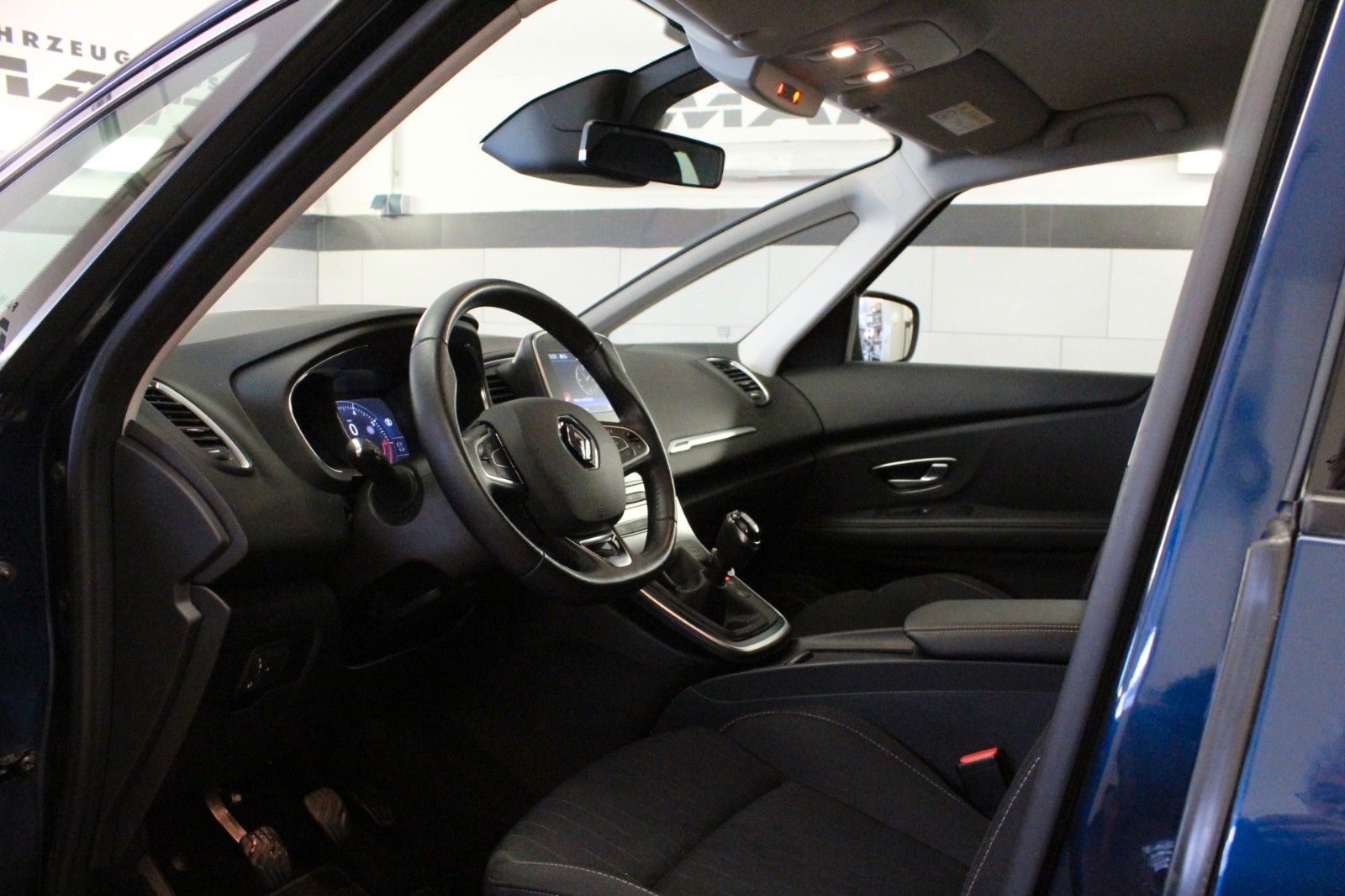 Fahrzeugabbildung Renault Scenic TCe 140Limited Edition*Sitzhzg*AHK*