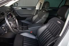 SKODA Superb Combi 2.0 TDI L&K 4x4*Massage*LED*ACC*PSD