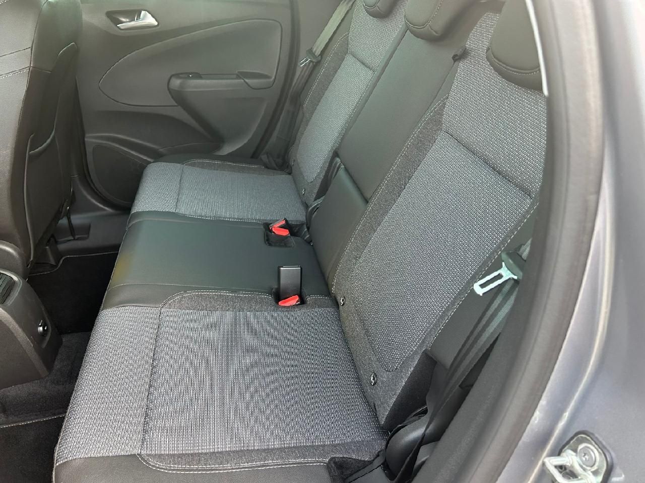 Fahrzeugabbildung Opel Crossland Elegance