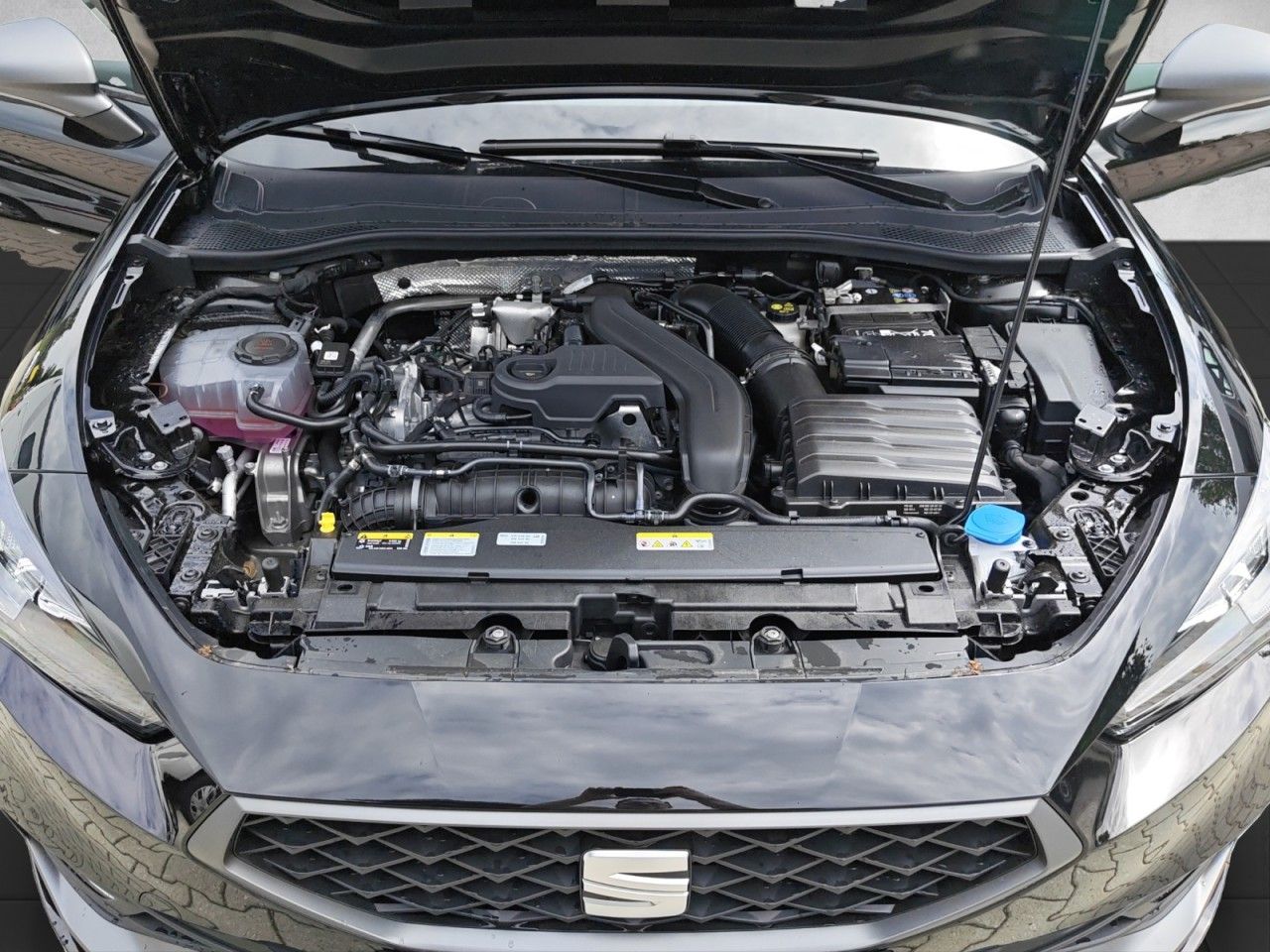 SEAT Leon 1.5 TSI 110 kW FR 10 Jahre Garantie!!! - Bild 22