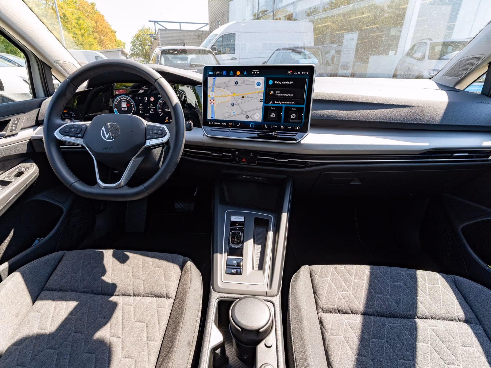 Volkswagen Golf Life 1.5TSI DSG LED Nav 360° PANO Stdhz AHK, миниатюра 7