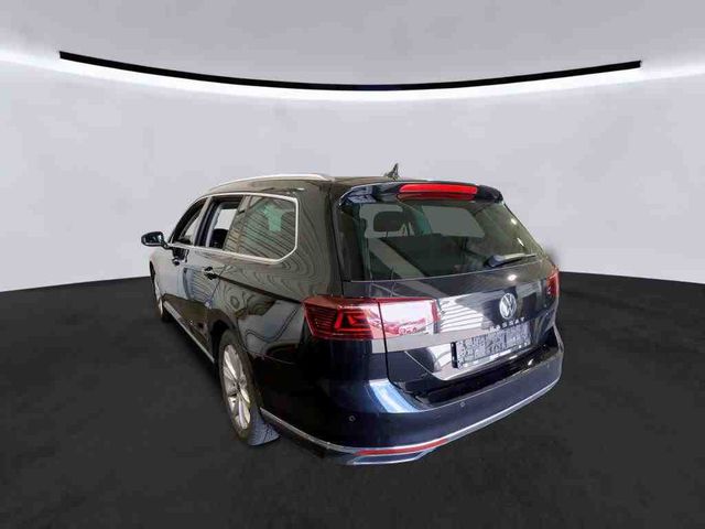 Passat Variant 2.0 TDI DSG Elegance LED+KAMERA+A