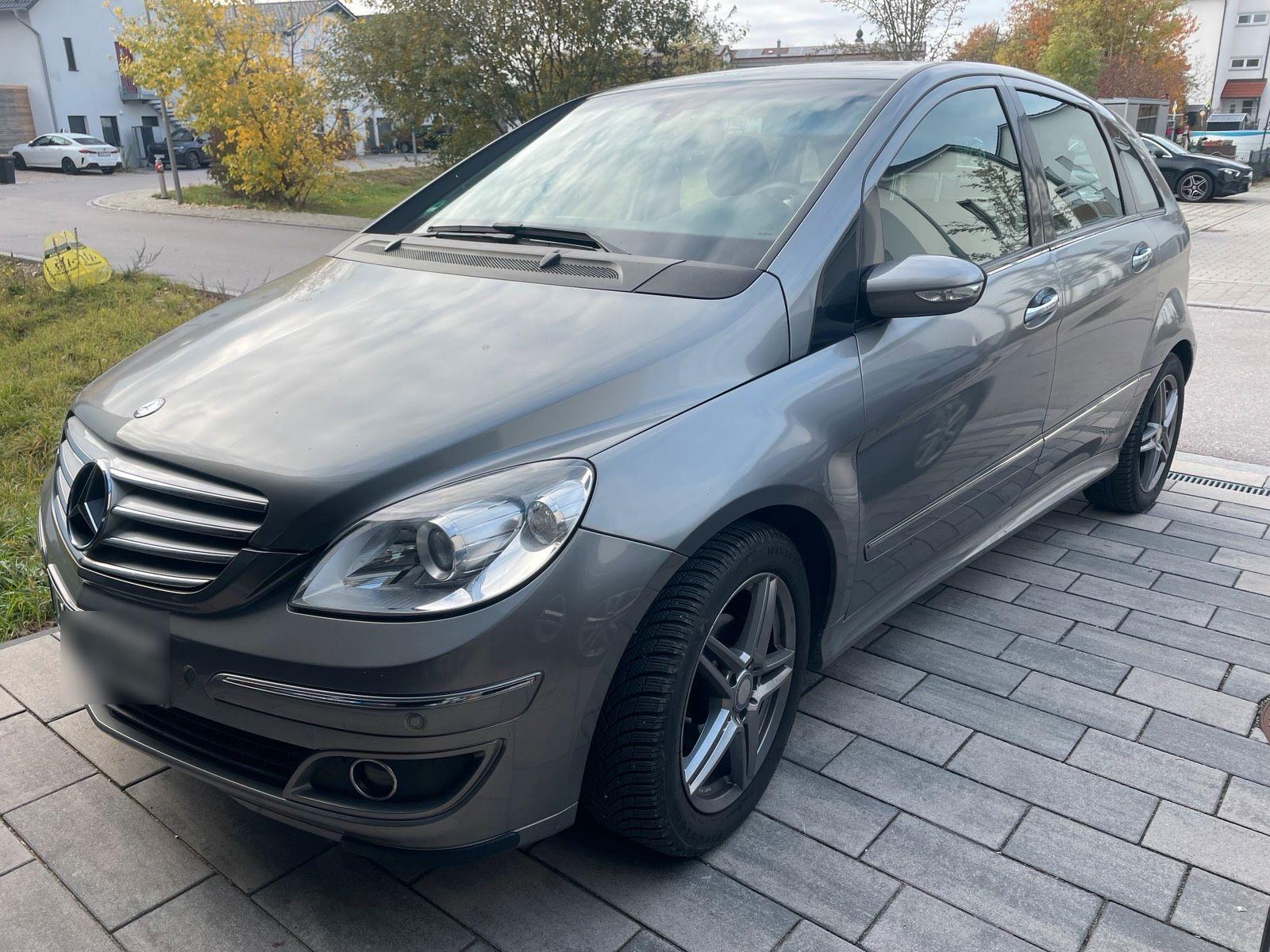 Mercedes-Benz B 170