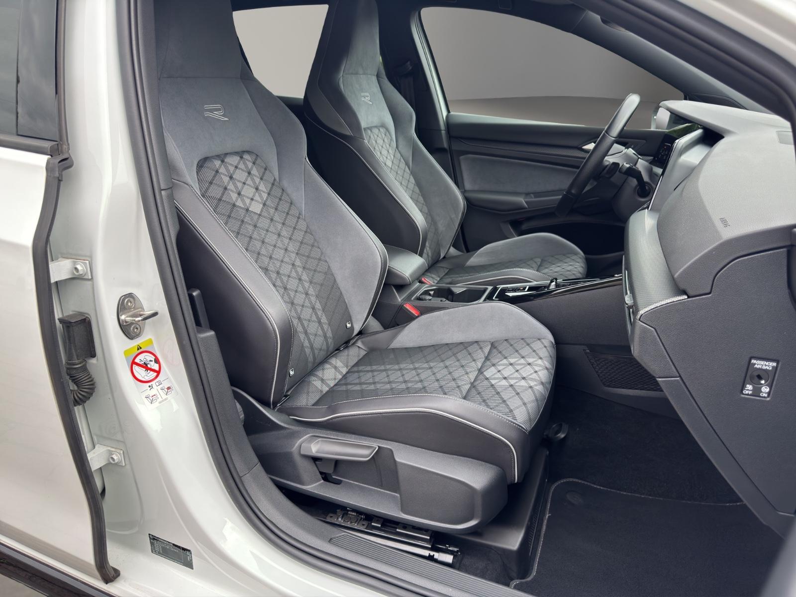 Volkswagen Golf VIII Lim. R-Line eTSI, 1 Hand, TOP Zustand, миниатюра 12